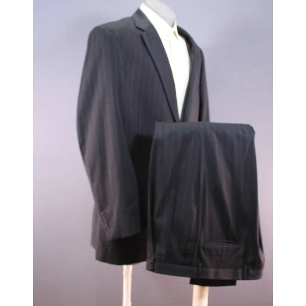 Jos A Bank Black Striped Wool 2 Piece Suit Men's 2 Btn 46L Pleated Fronts 39